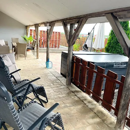 Apartment Maul - Lator Presbar Es Bortrezor